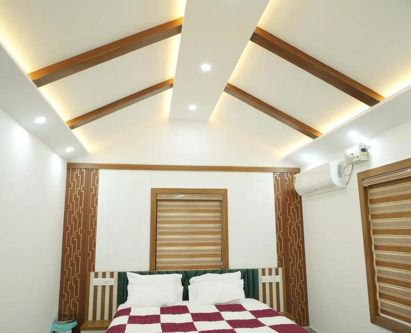 Wayanadanhuts Home Stay Sultan Bathery Apartamento