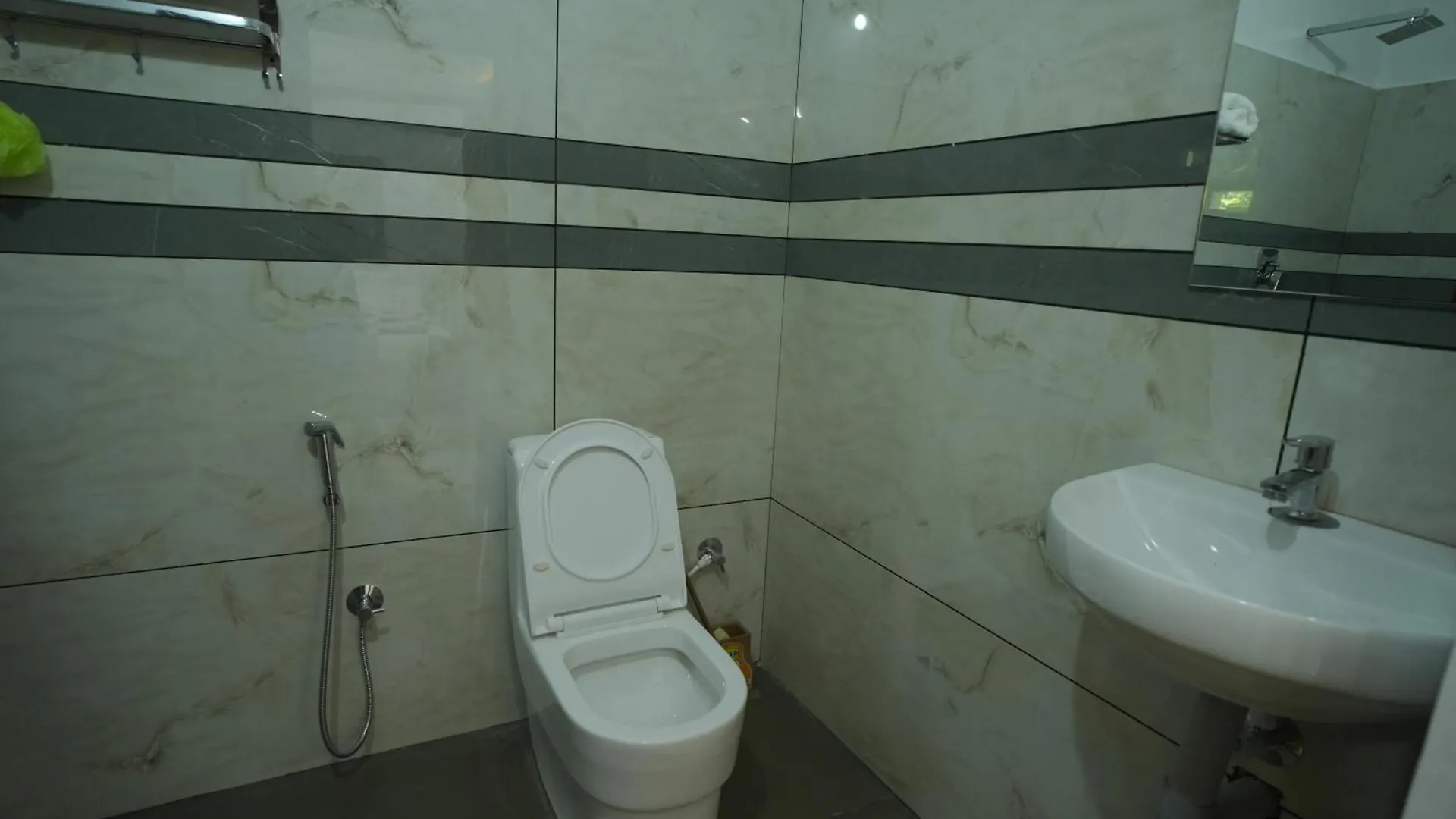 Wayanadanhuts Home Stay Sultan Bathery Apartamento