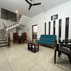  Villa Hollywood